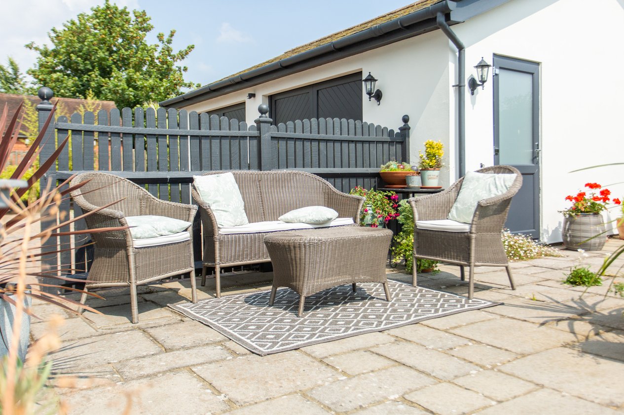 Properties For Sale in The Green Eythorne