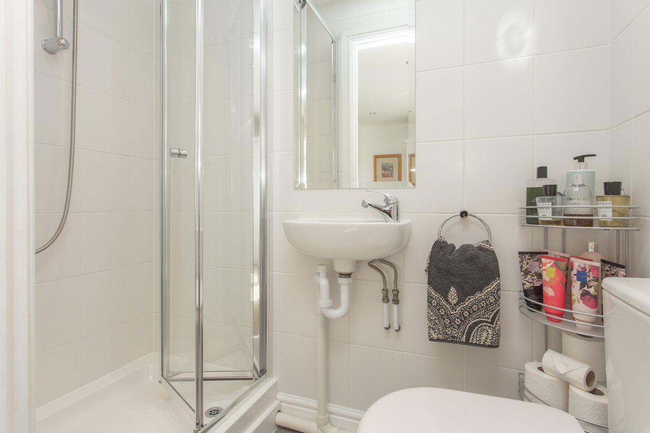 Properties For Sale in The Green Eythorne
