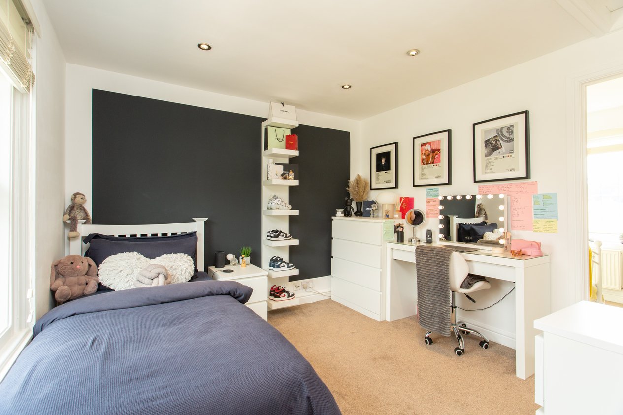 Properties For Sale in The Green Eythorne