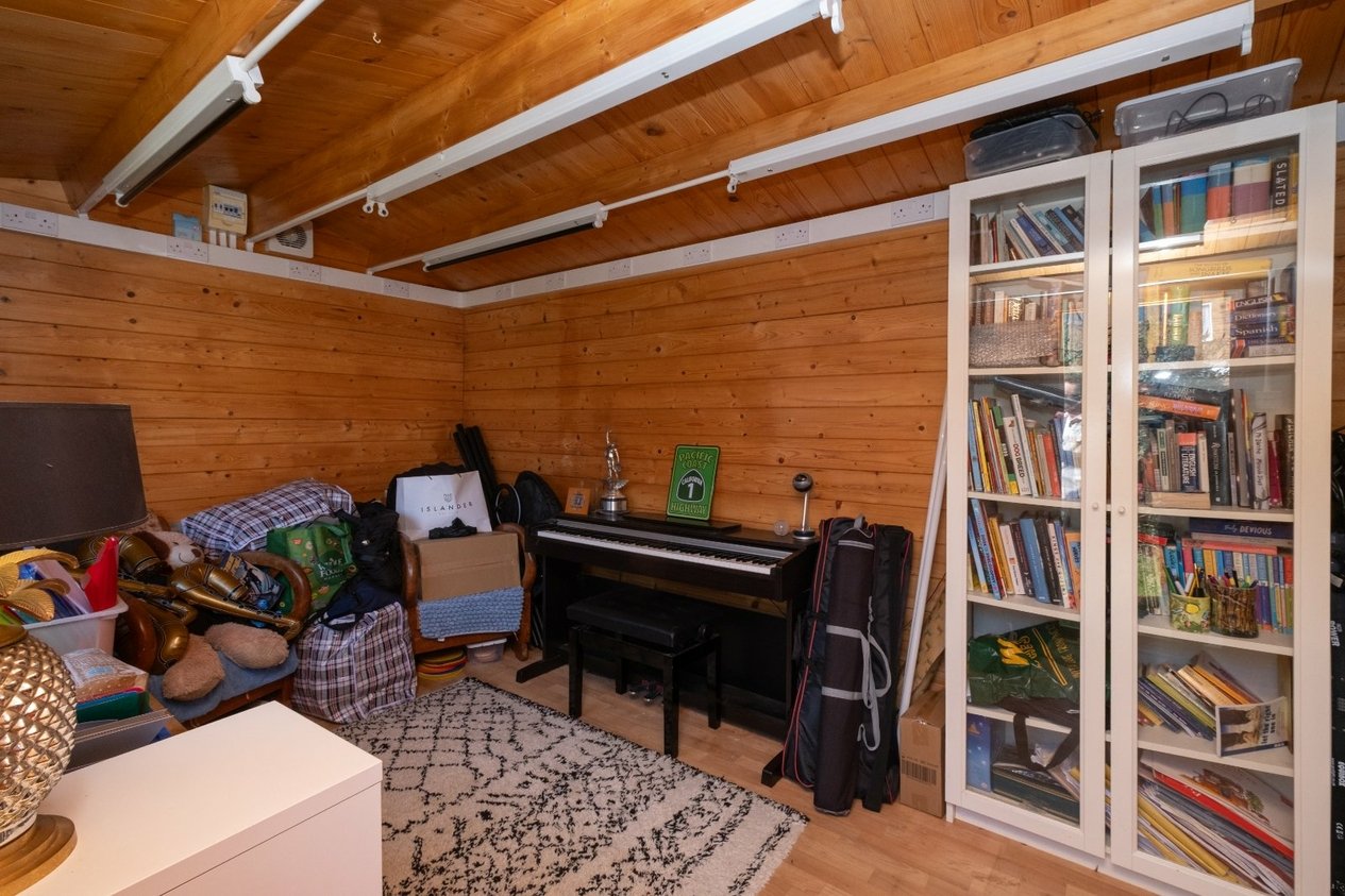 Properties Under Offer in The Halt Whitstable