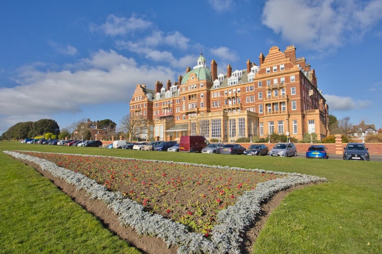 Properties For Sale in The Leas Folkestone