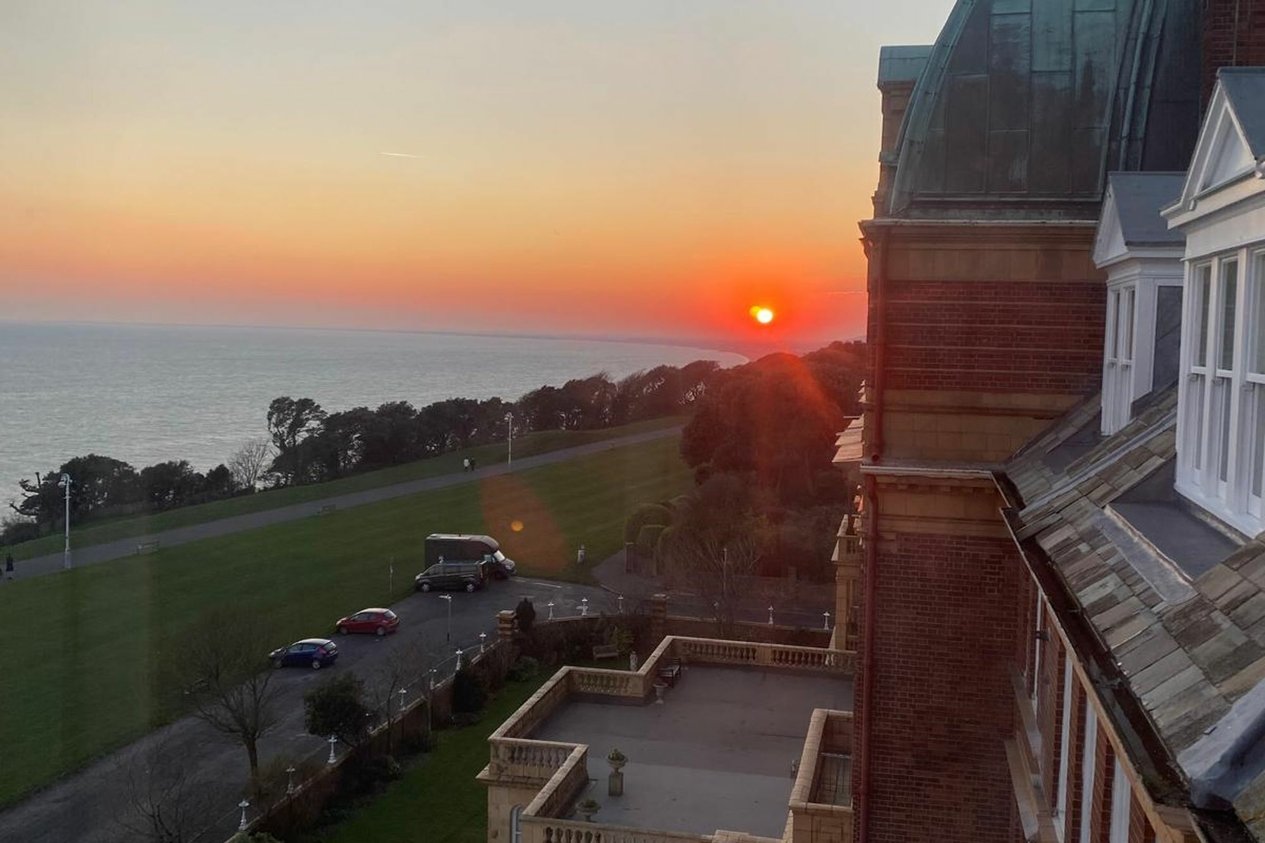 Properties For Sale in The Leas  The Metropole The Leas