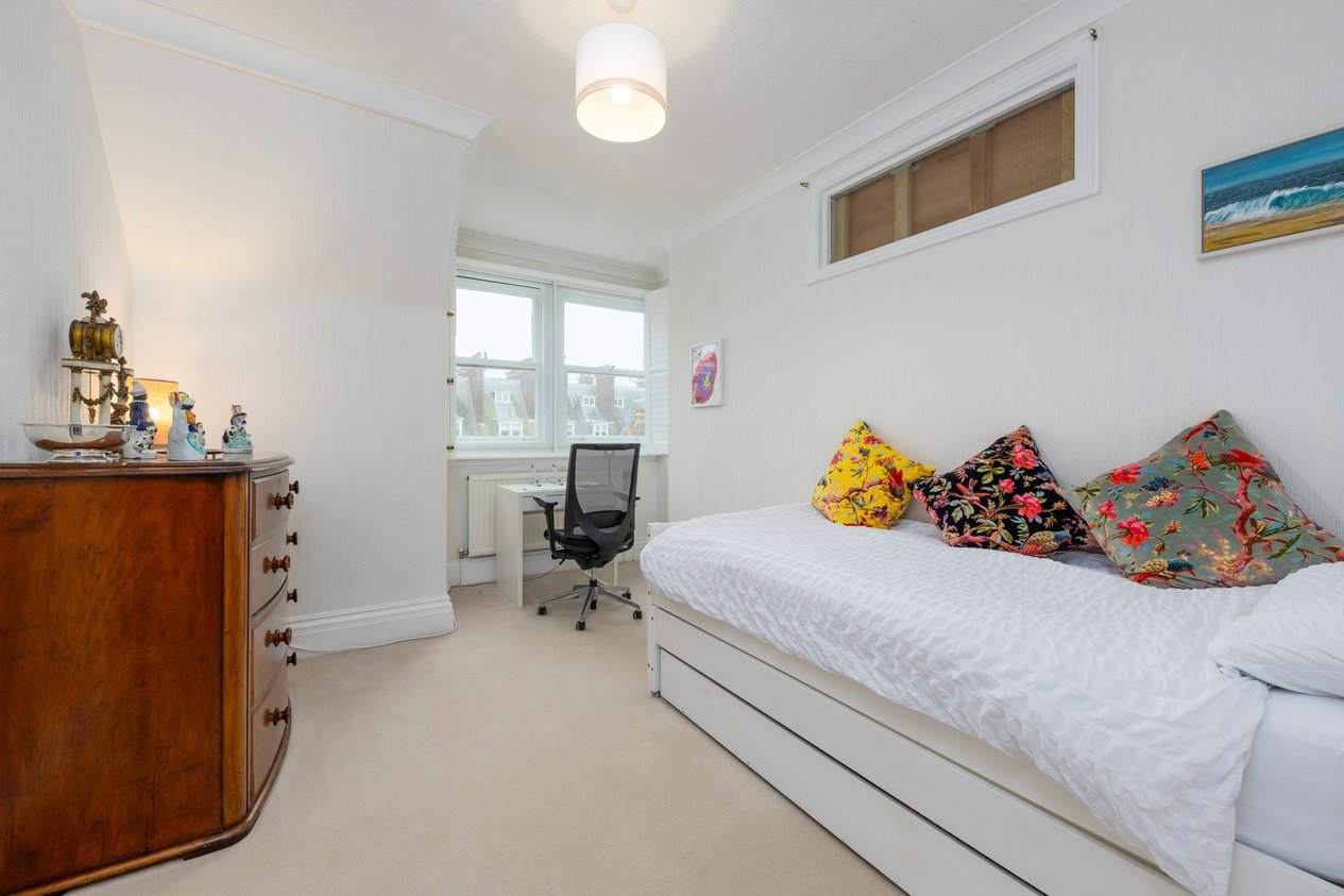Properties For Sale in The Leas  The Metropole The Leas