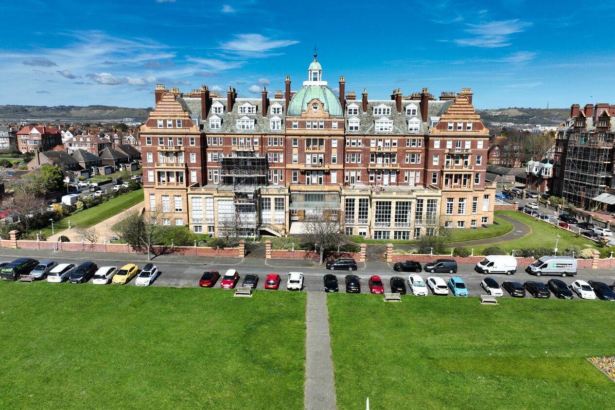 Properties For Sale in The Leas  The Metropole The Leas