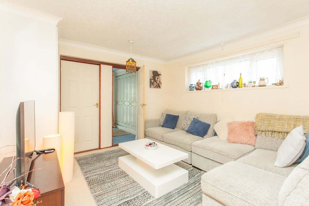 Properties For Sale in The Long Hill Old Wives Lees