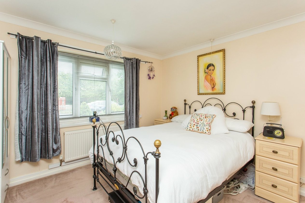 Properties For Sale in The Long Hill Old Wives Lees