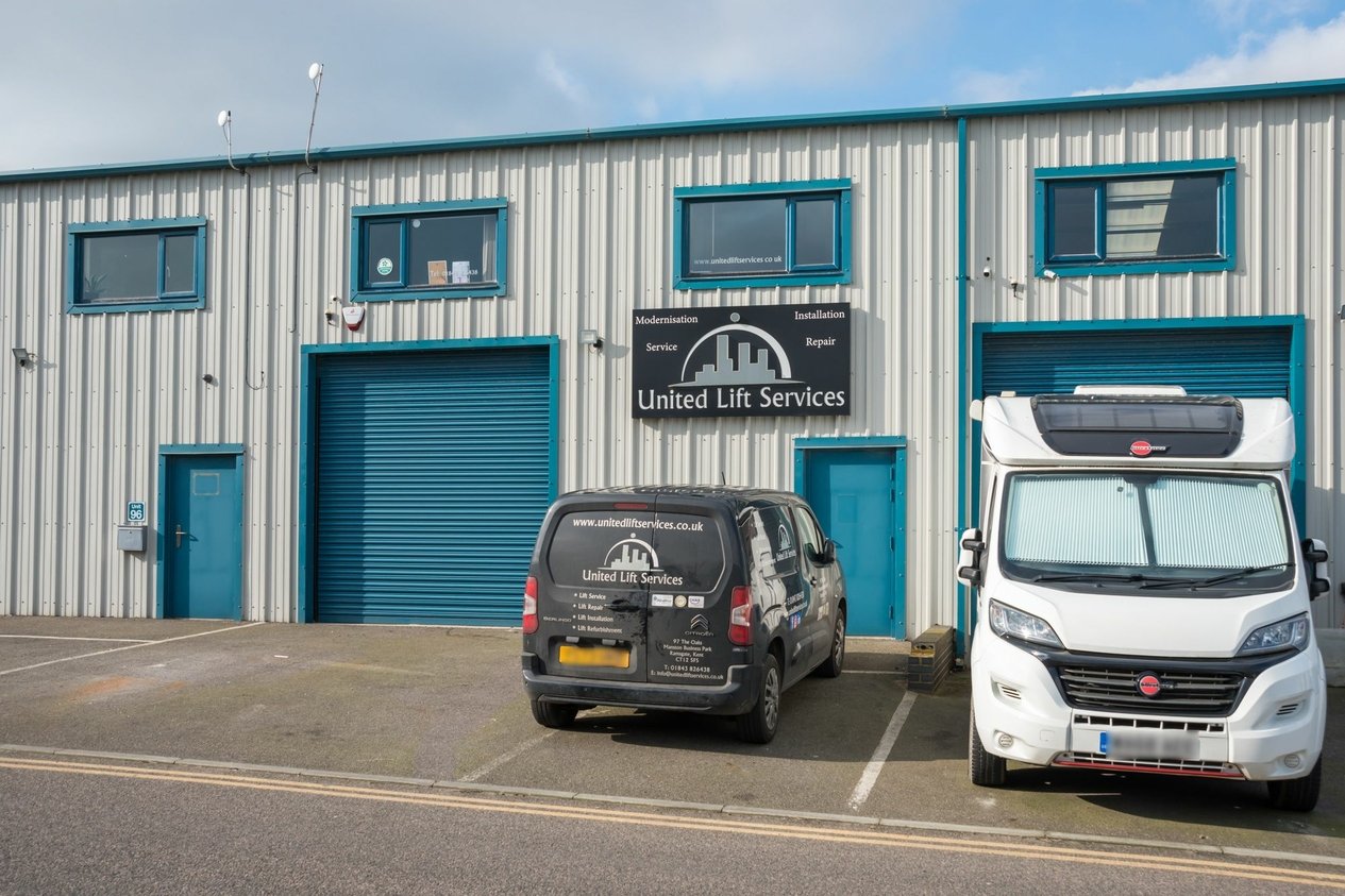 Properties Sold Subject To Contract in The Oaks  Manston