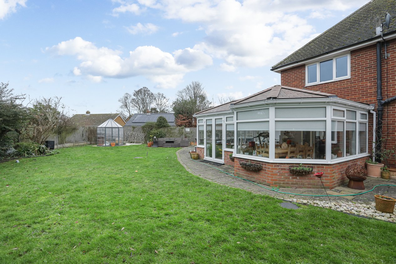 Properties Under Offer in The Paddocks Broadstairs