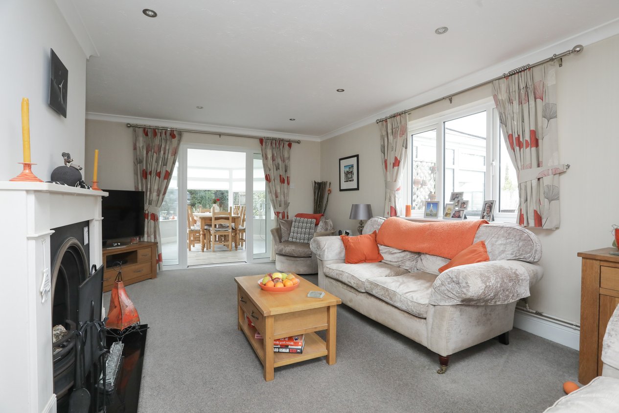 Properties Under Offer in The Paddocks Broadstairs