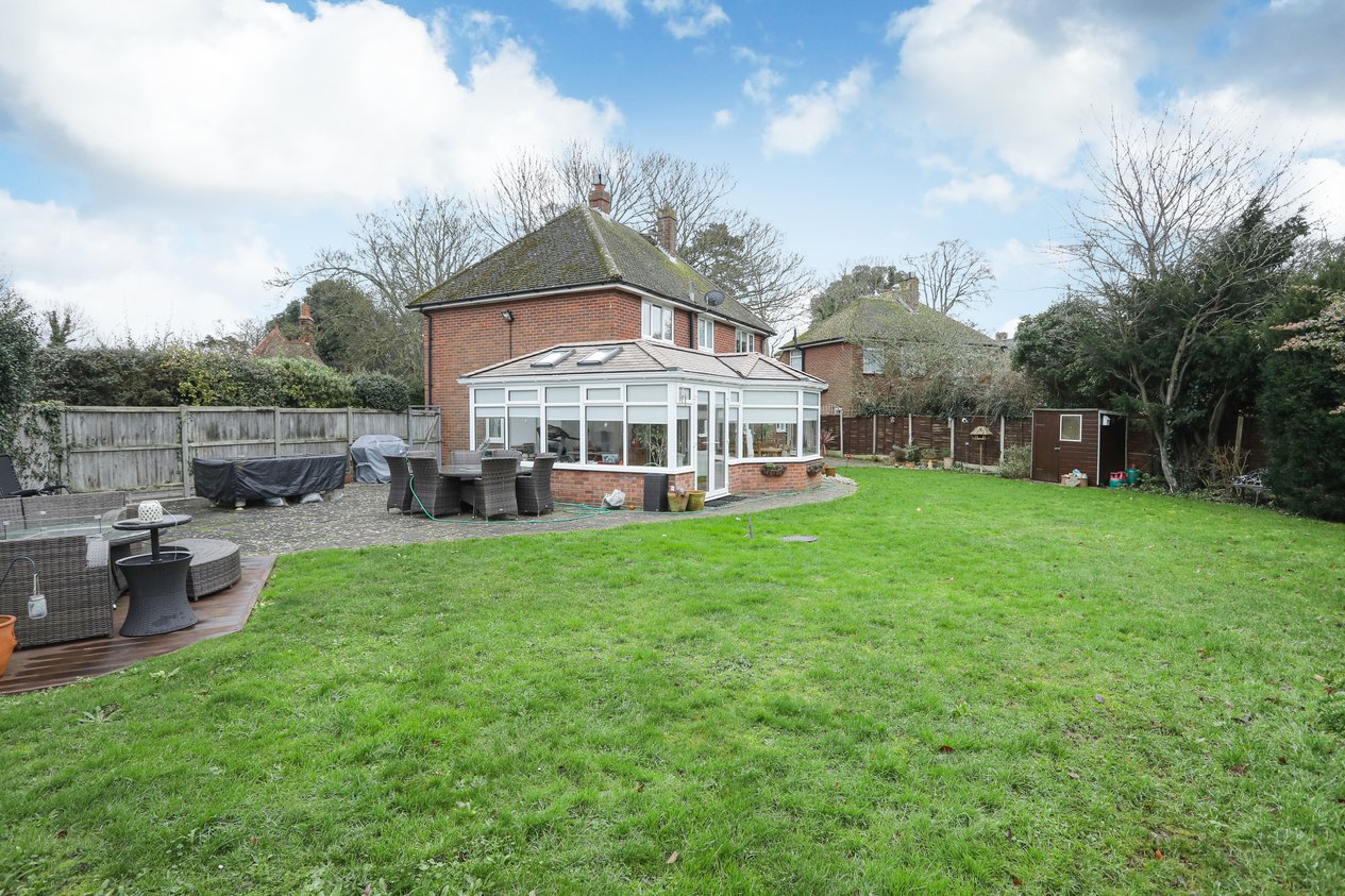 Properties Under Offer in The Paddocks Broadstairs