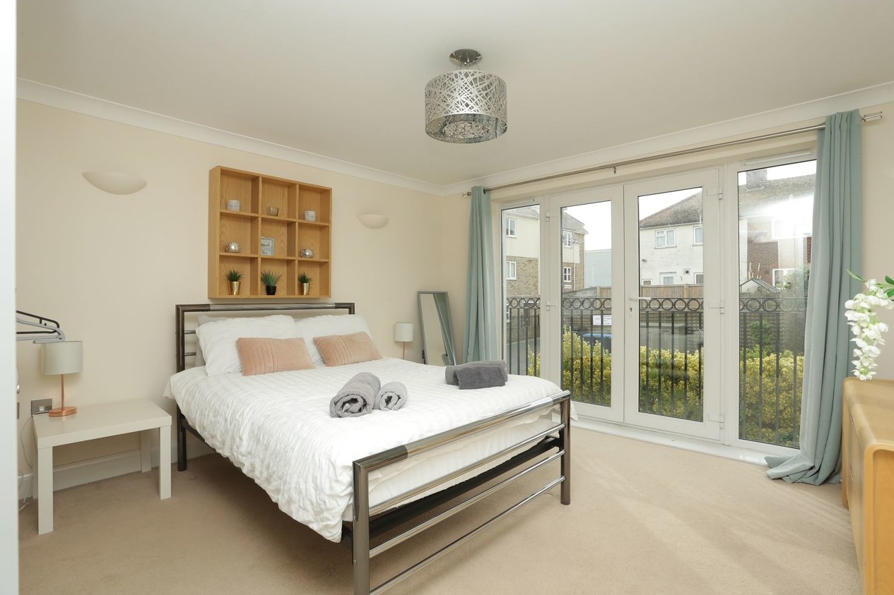 Properties For Sale in The Pathway  Broadstairs