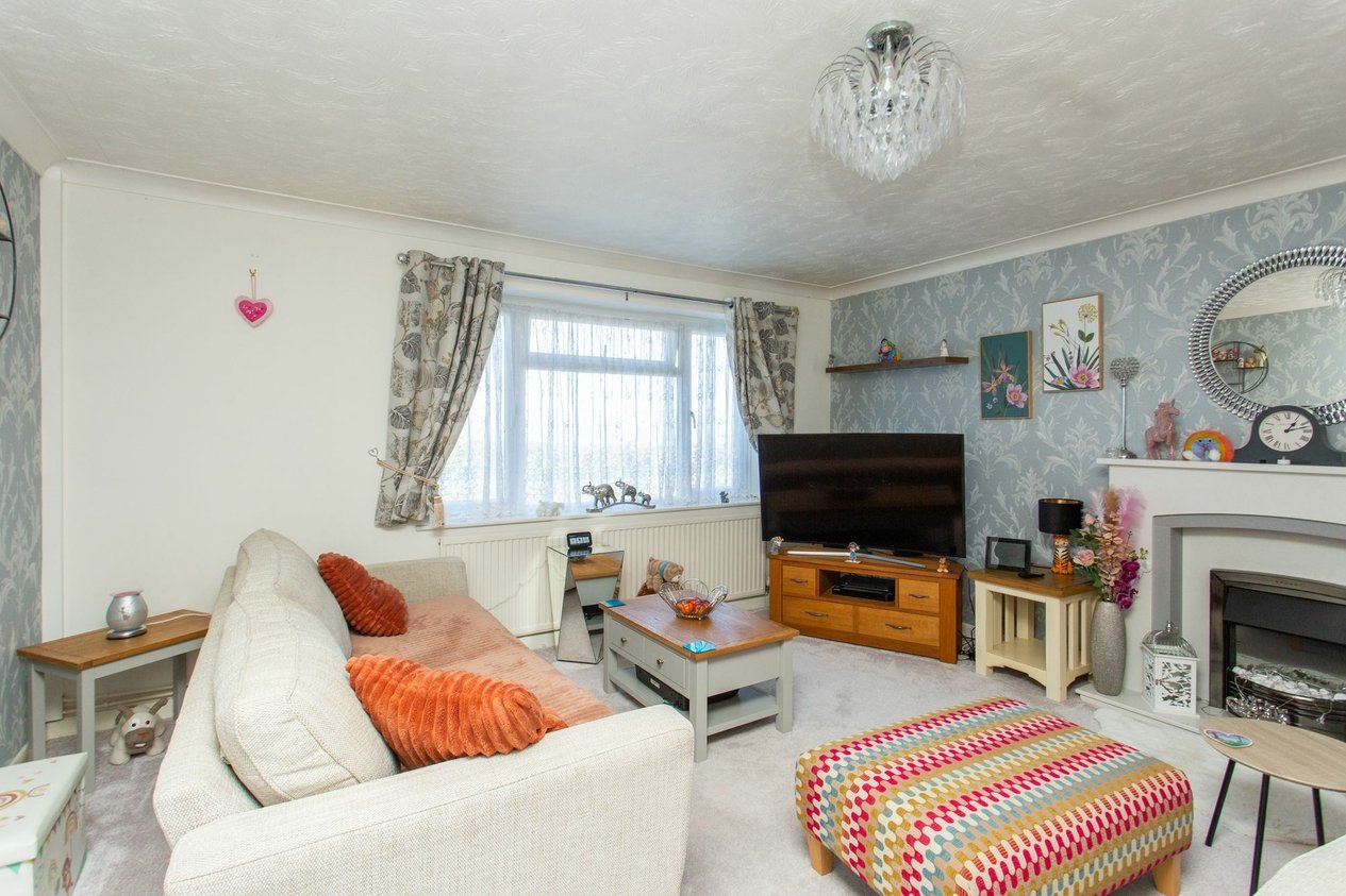 Properties For Sale in The Ridings  Cliftonville