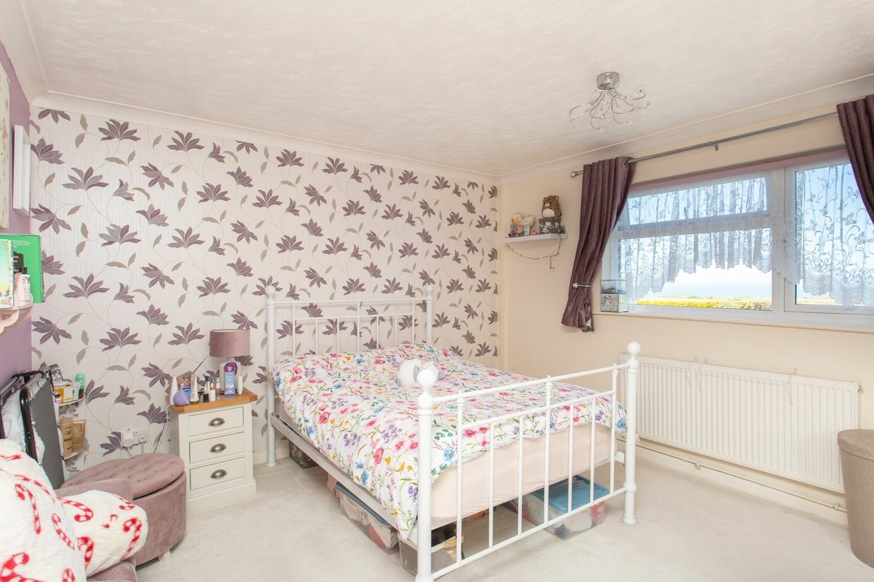 Properties For Sale in The Ridings  Cliftonville