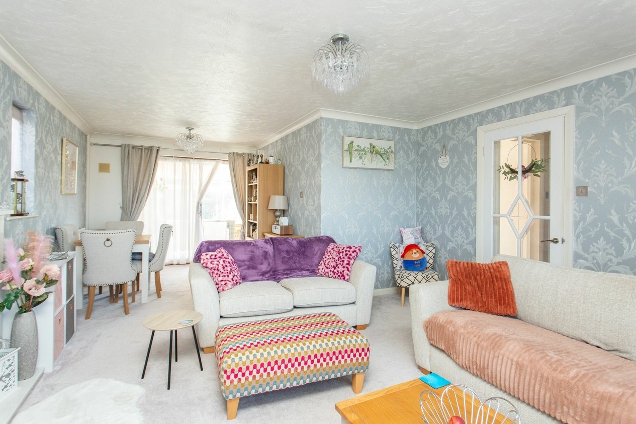 Properties For Sale in The Ridings  Cliftonville
