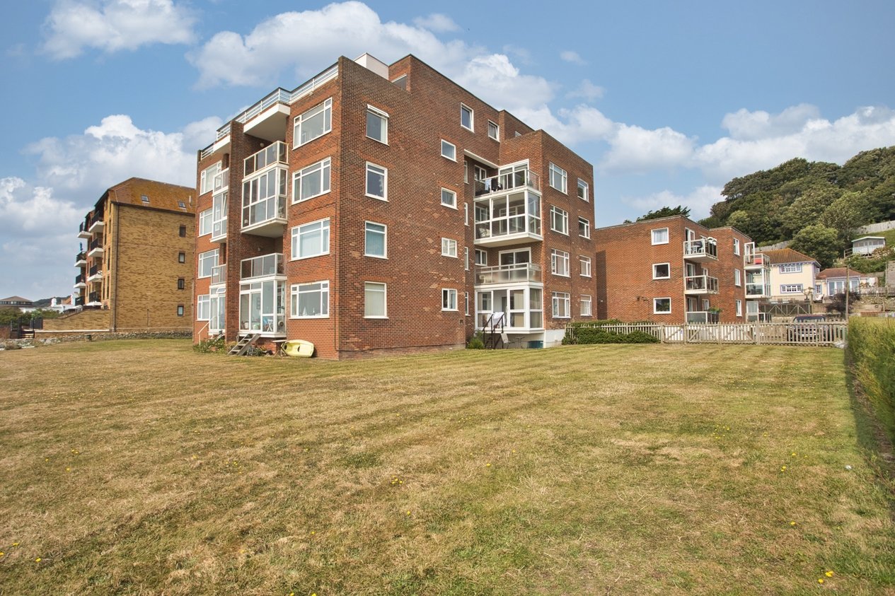 Properties For Sale in The Riviera Folkestone