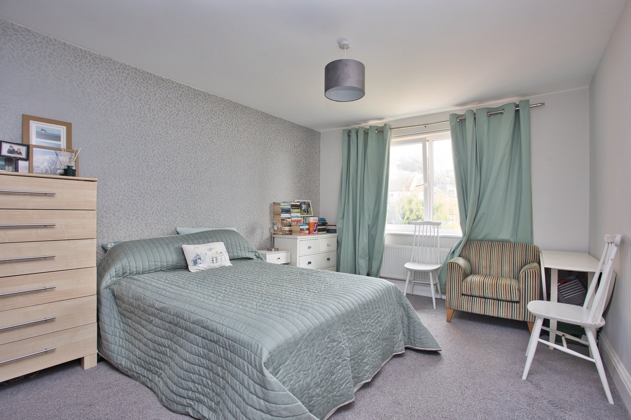 Properties For Sale in The Riviera Folkestone