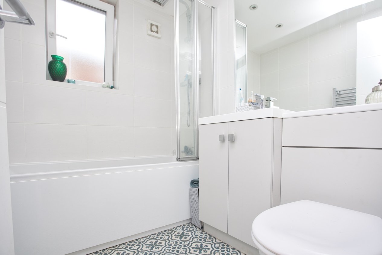 Properties For Sale in The Riviera Folkestone