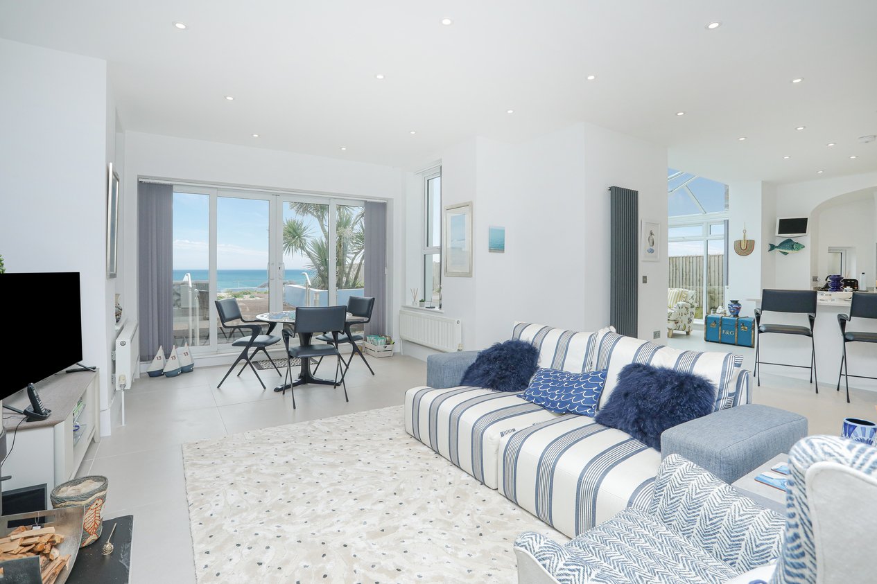 Properties Under Offer in The Riviera Folkestone