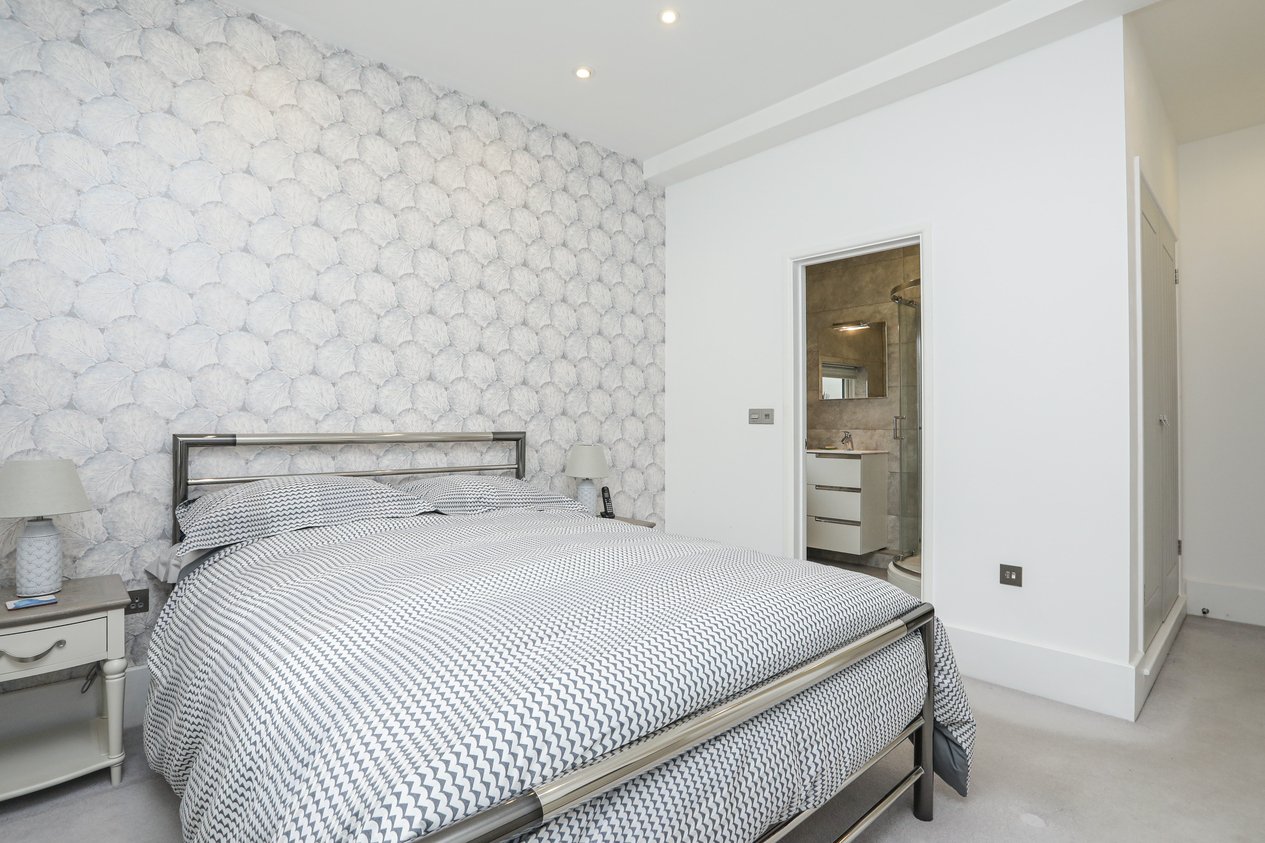 Properties Under Offer in The Riviera Folkestone