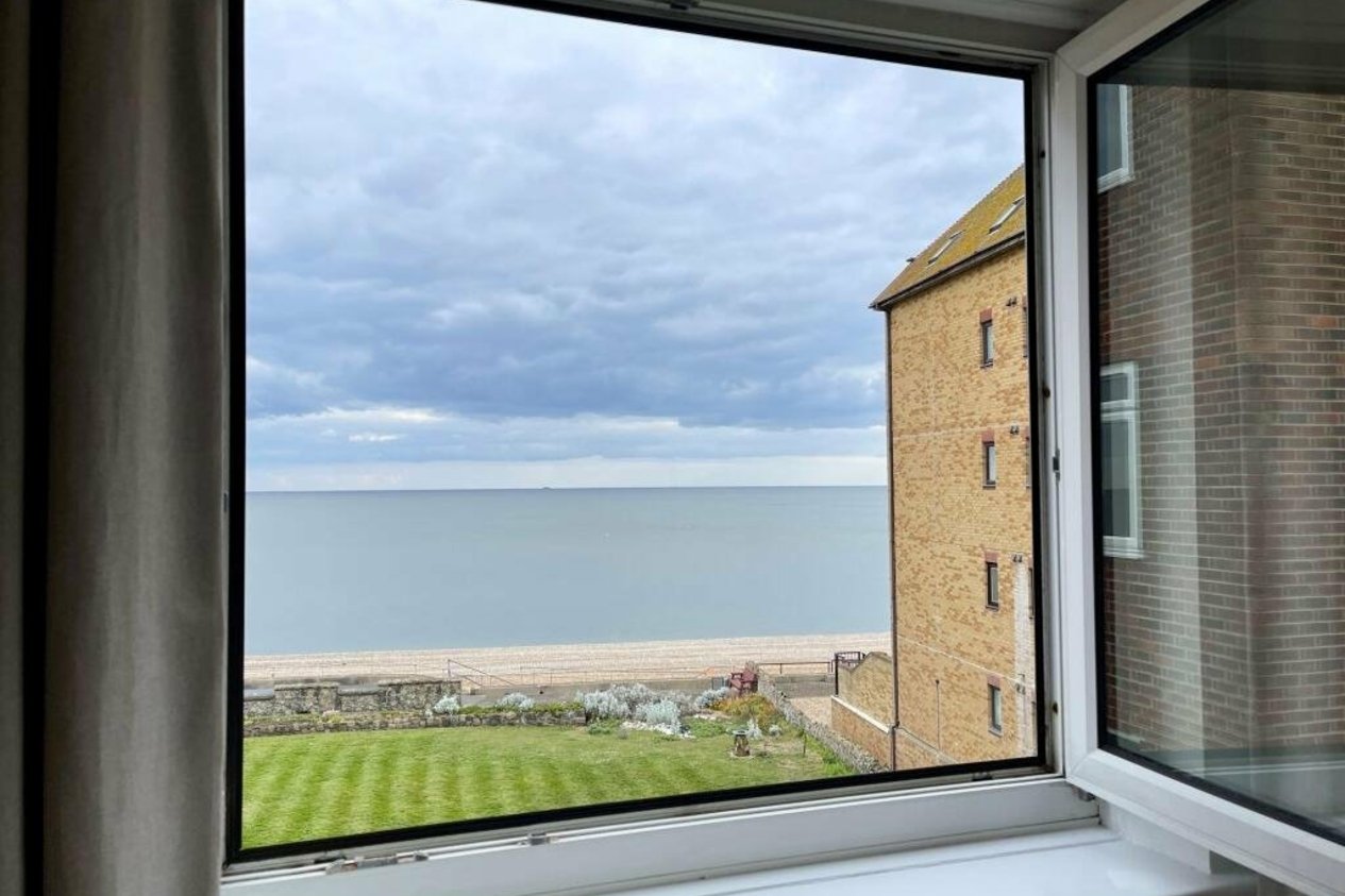 Properties For Sale in The Riviera Sandgate