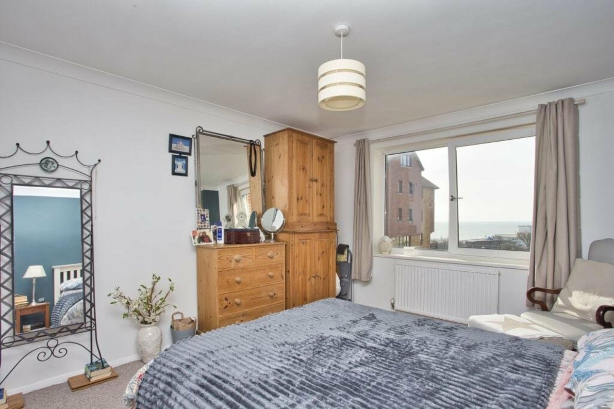 Properties For Sale in The Riviera Sandgate