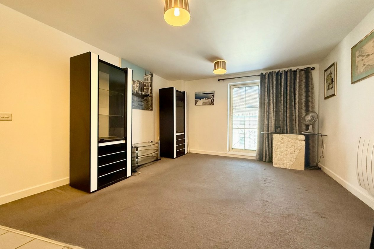 Properties Under Offer in The Royal Seabathing Canterbury Road Margate