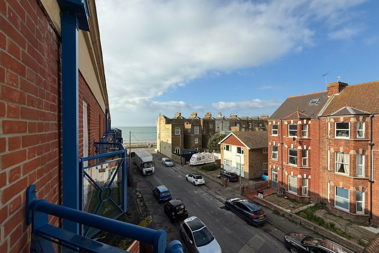 Properties Under Offer in The Royal Seabathing Canterbury Road Margate