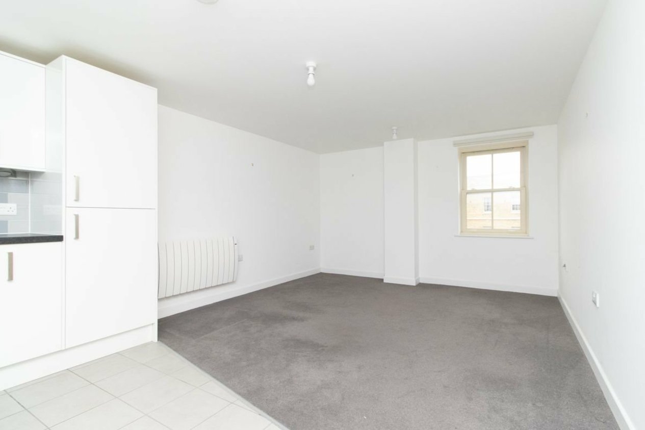 Properties For Sale in The Royal Seabathing Canterbury Road