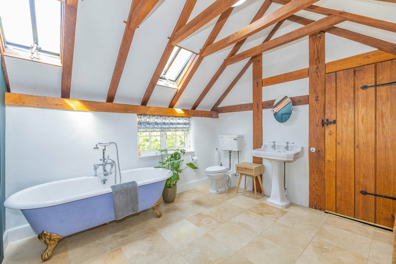 Properties For Sale in The Snuggery Under The Wood