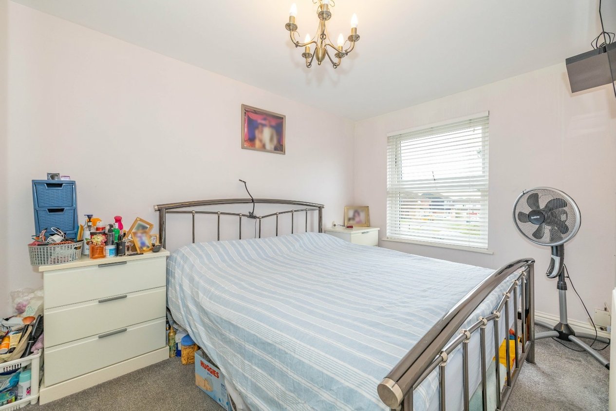Properties For Sale in The Spinney Ashford