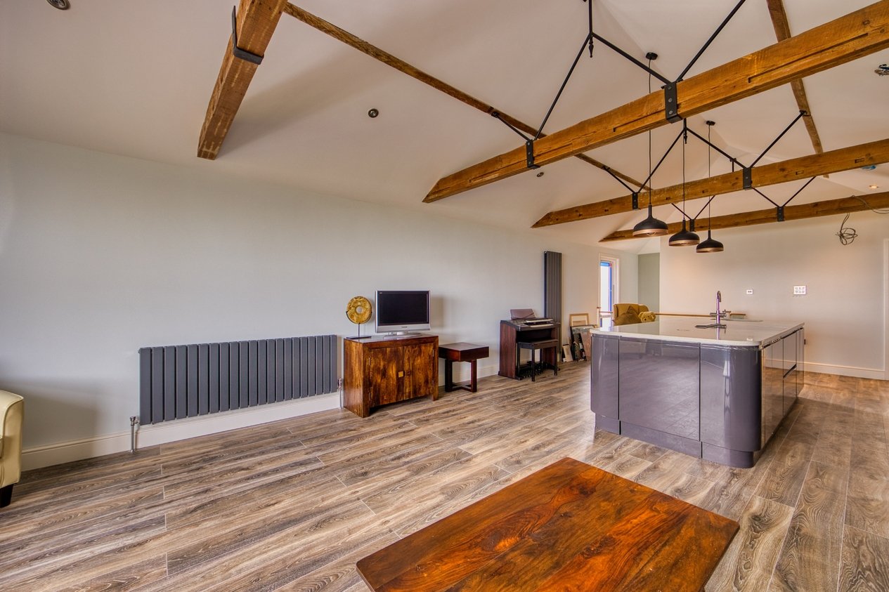 Properties For Sale in The Strand Deal