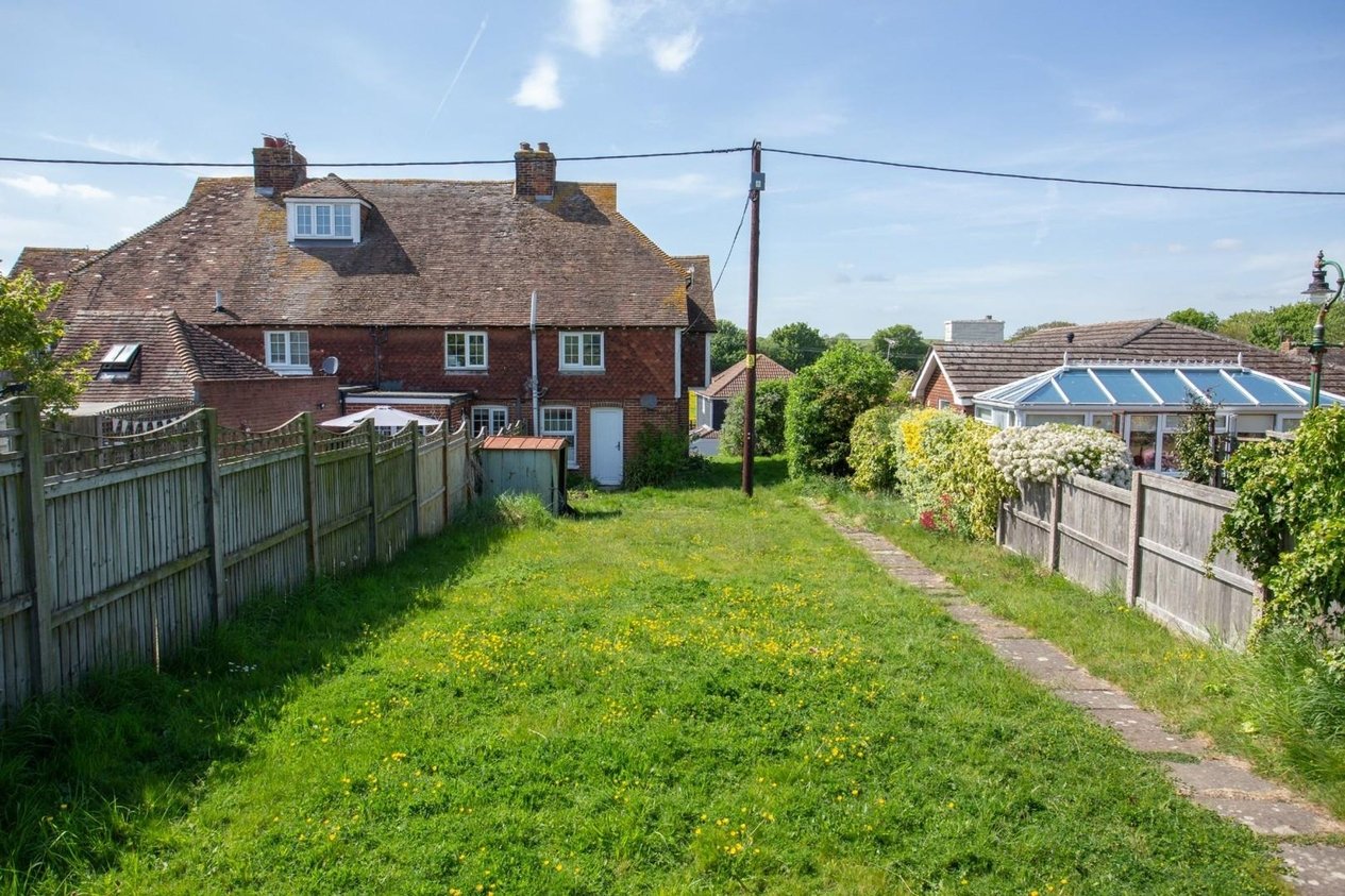 Properties Sold Subject To Contract in The Street  Adisham