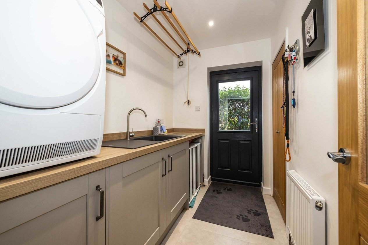 Properties Sold Subject To Contract in The Street  Adisham