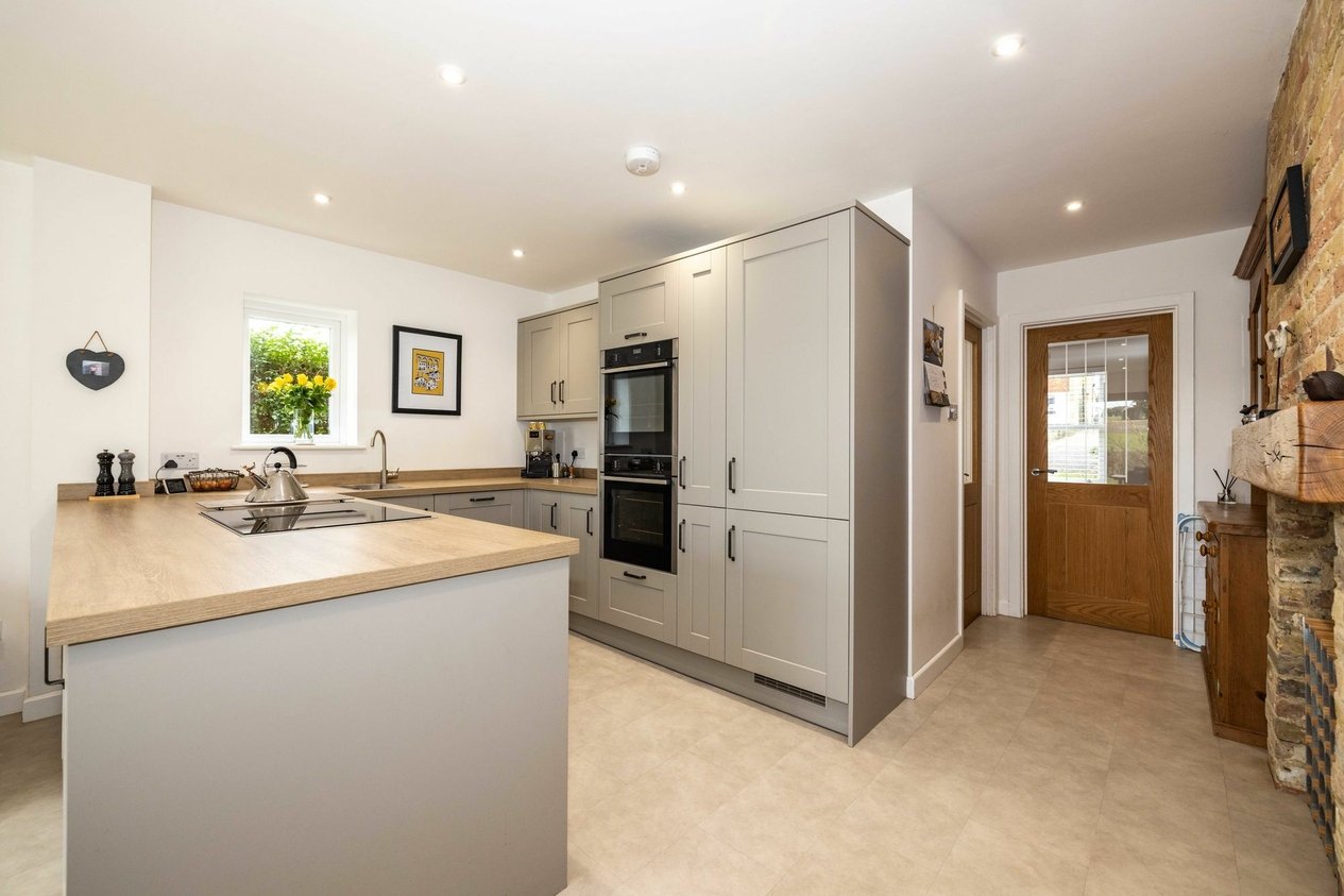 Properties Sold Subject To Contract in The Street  Adisham