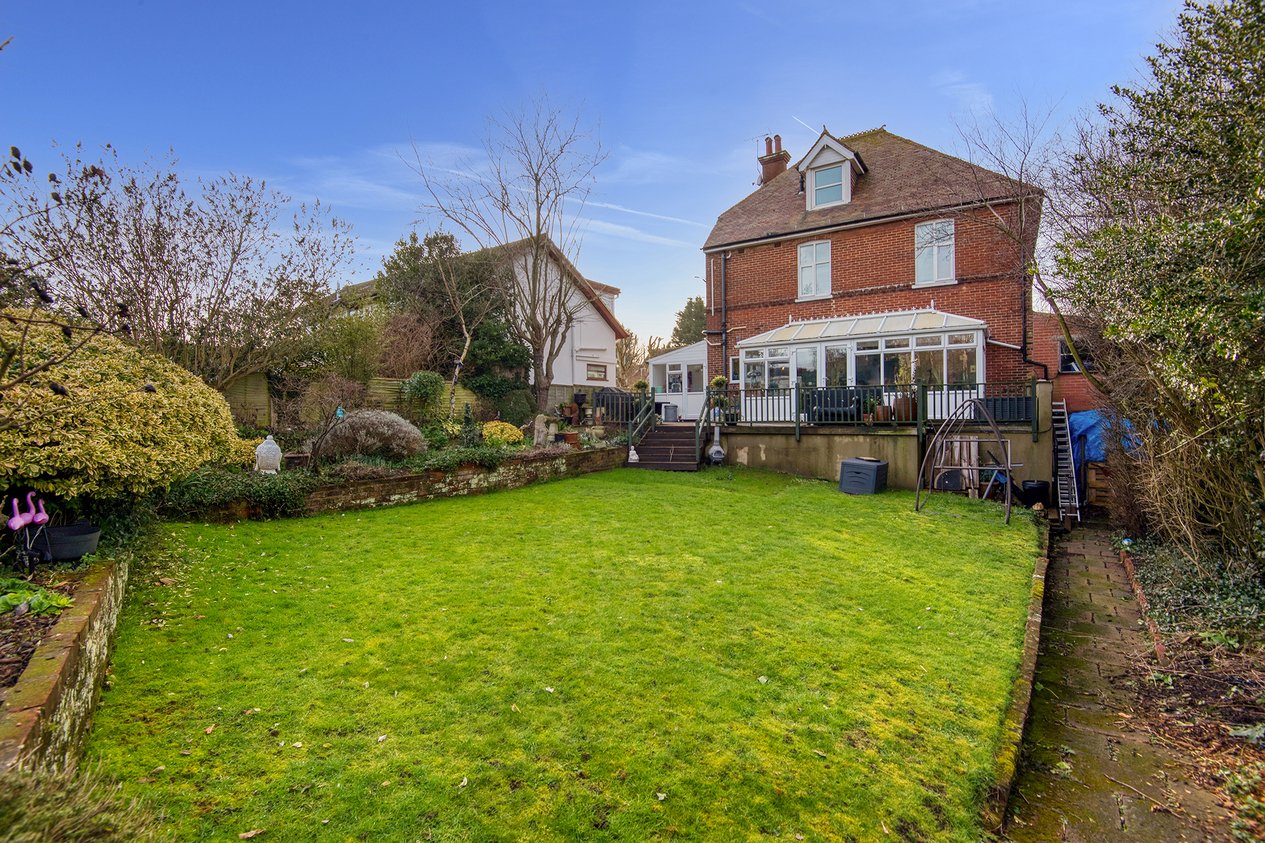 Properties For Sale in The Street Birchington