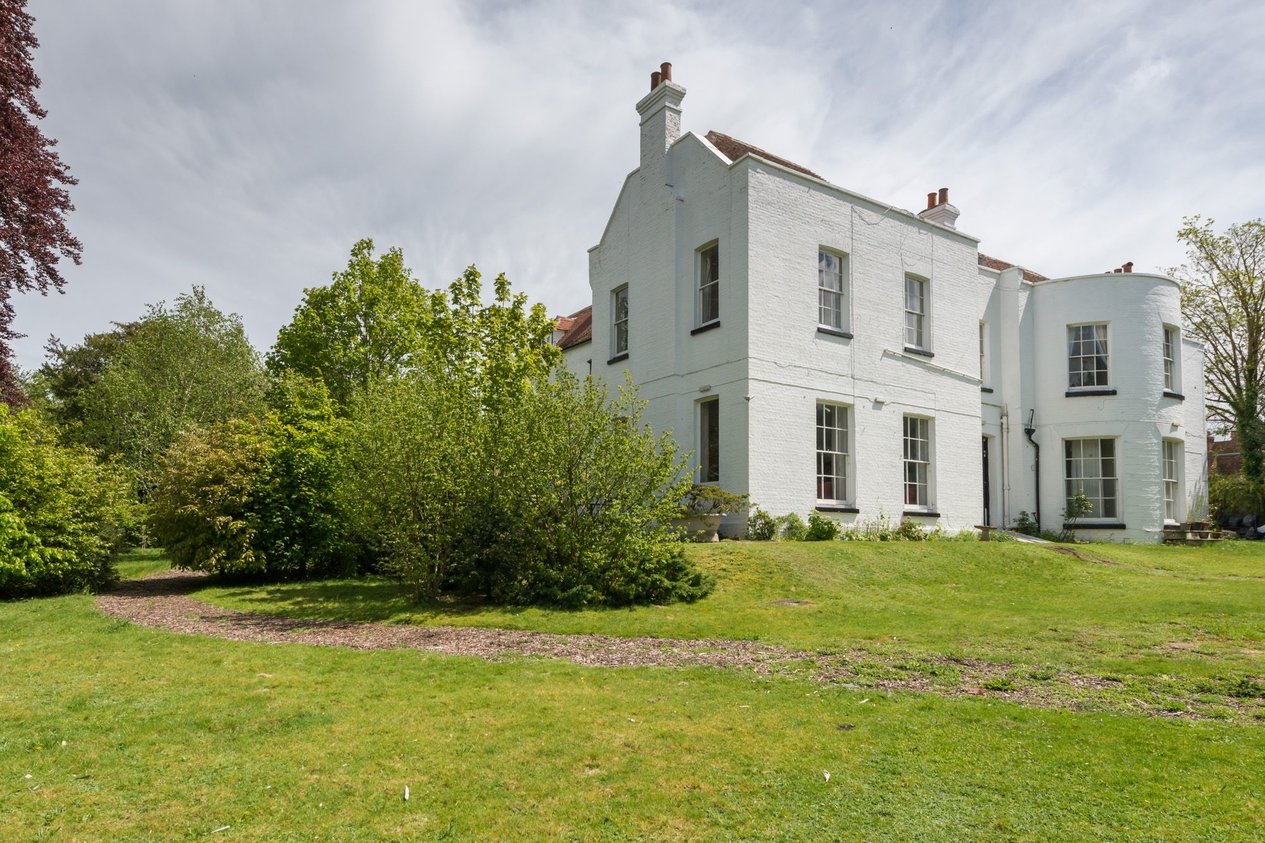 Properties Sold Subject To Contract in The Street  Canterbury