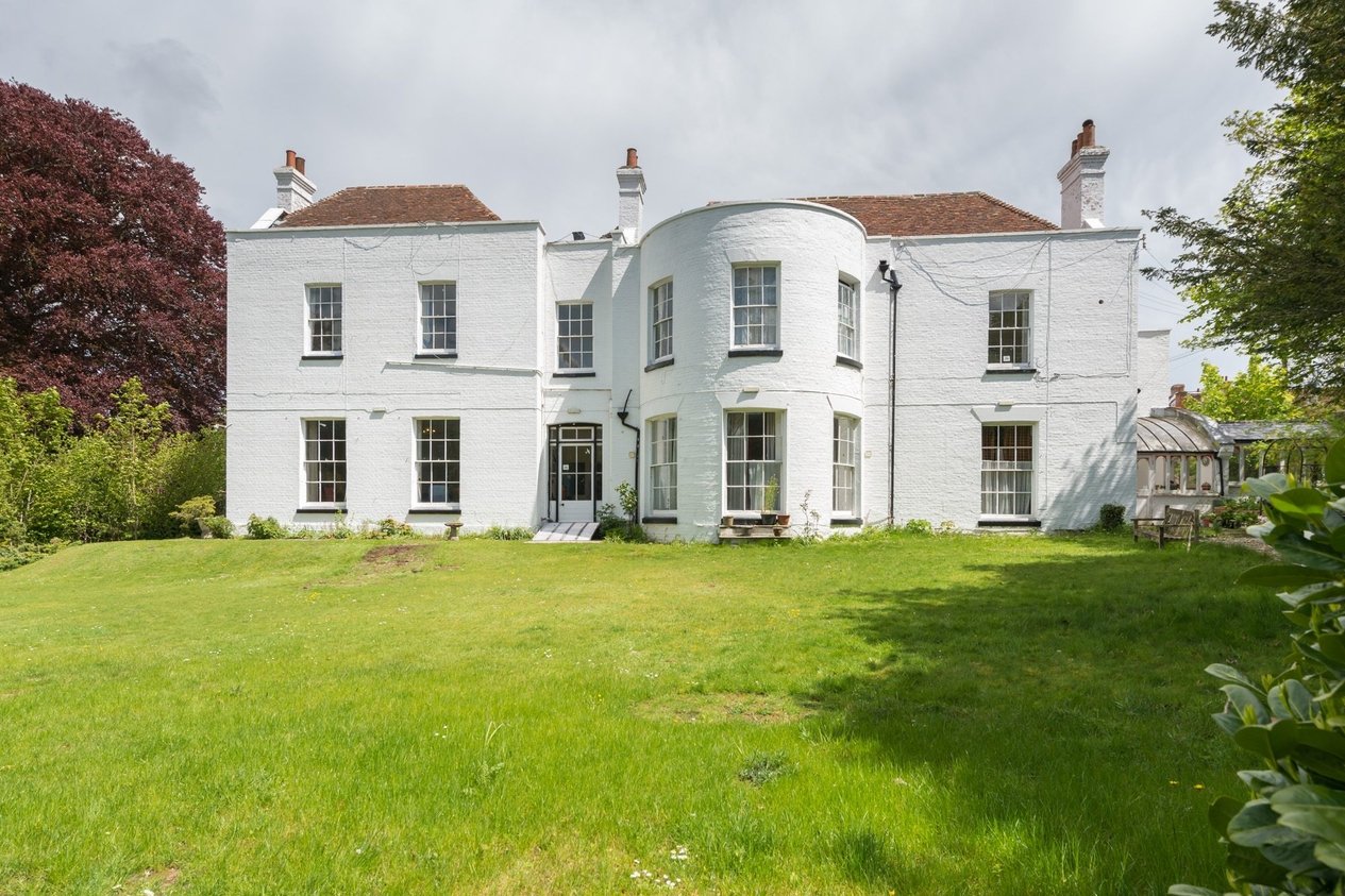 Properties Sold Subject To Contract in The Street  Canterbury