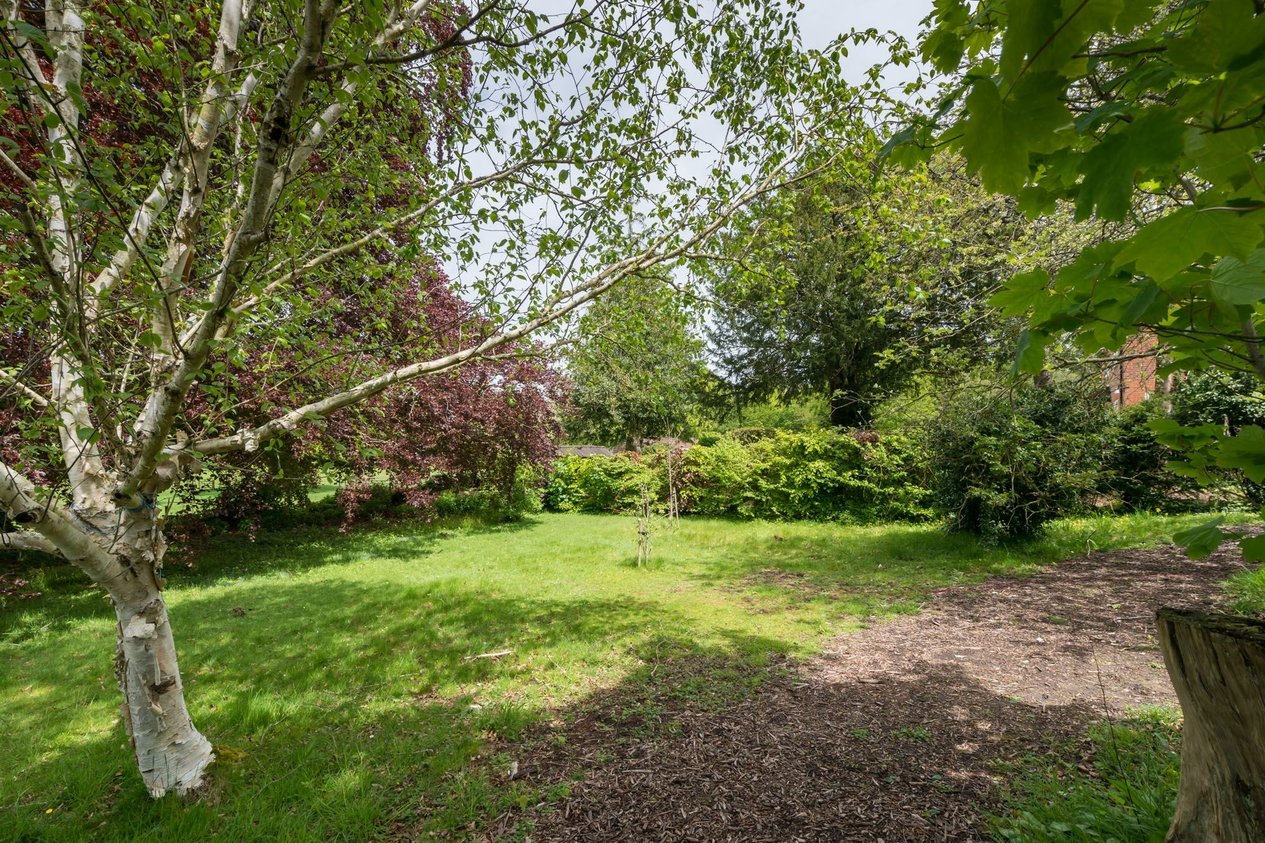 Properties Sold Subject To Contract in The Street  Canterbury