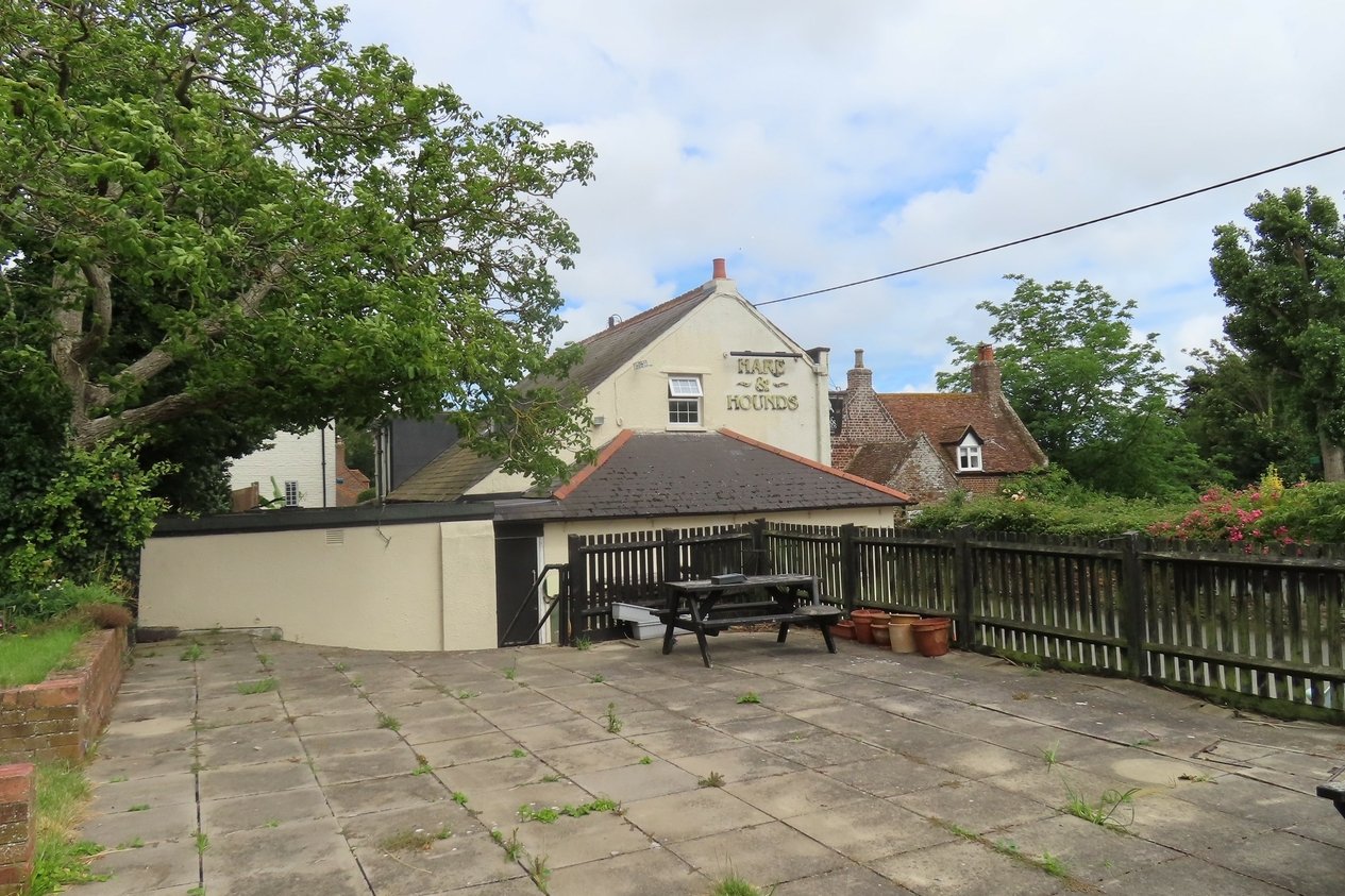 Properties For Sale in The Street Deal