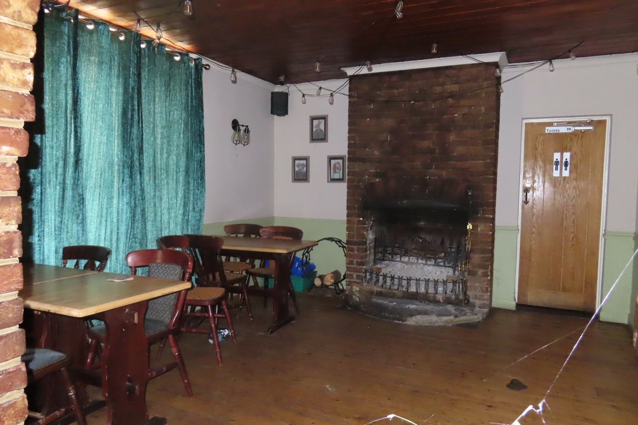Properties For Sale in The Street Deal
