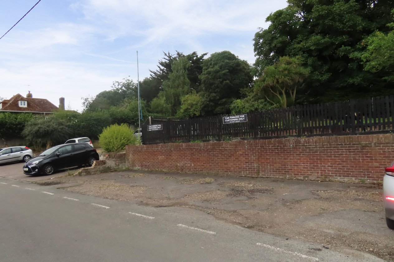 Properties For Sale in The Street Deal