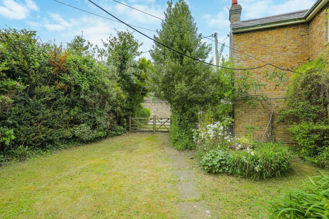 Properties For Sale in The Street Deal