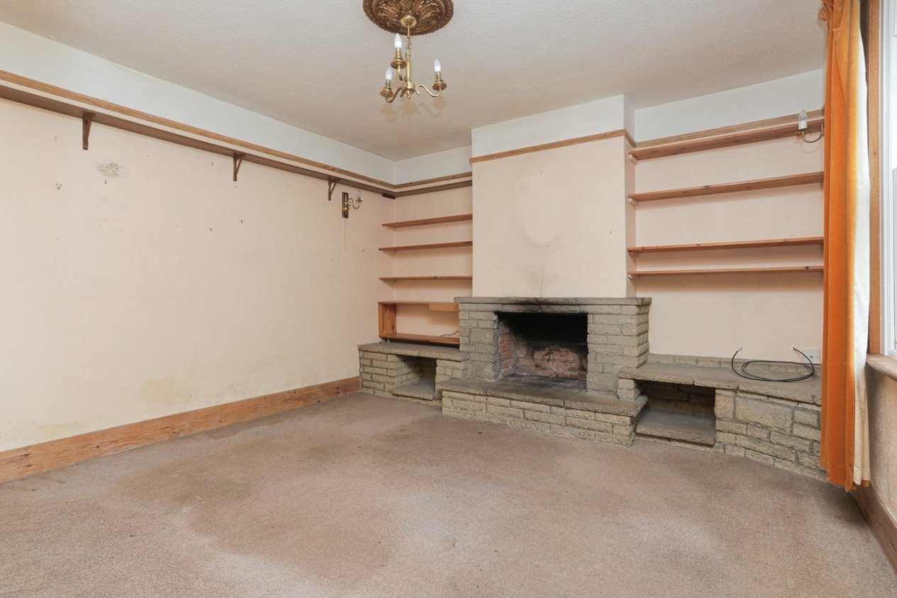 Properties For Sale in The Street Deal