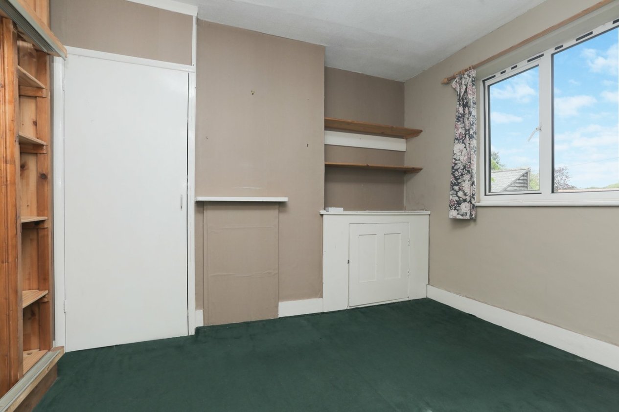 Properties For Sale in The Street Deal