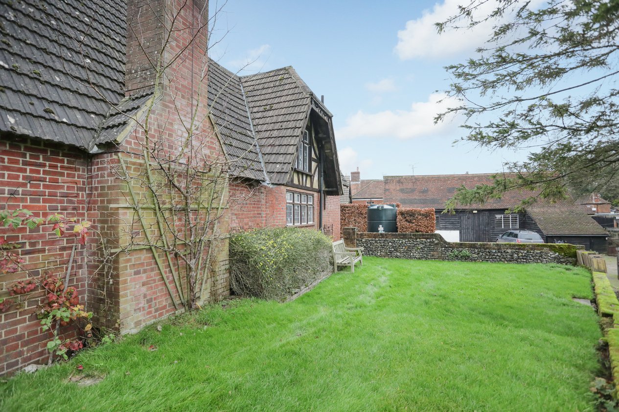 Properties Under Offer in The Street Denton