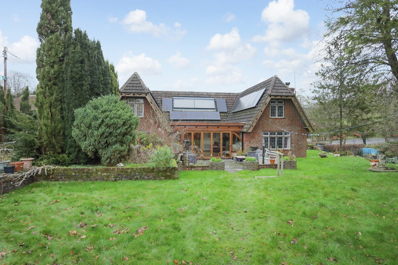 Properties Under Offer in The Street Denton