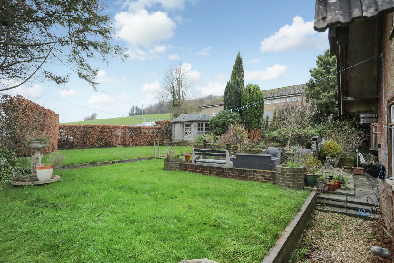Properties Under Offer in The Street Denton