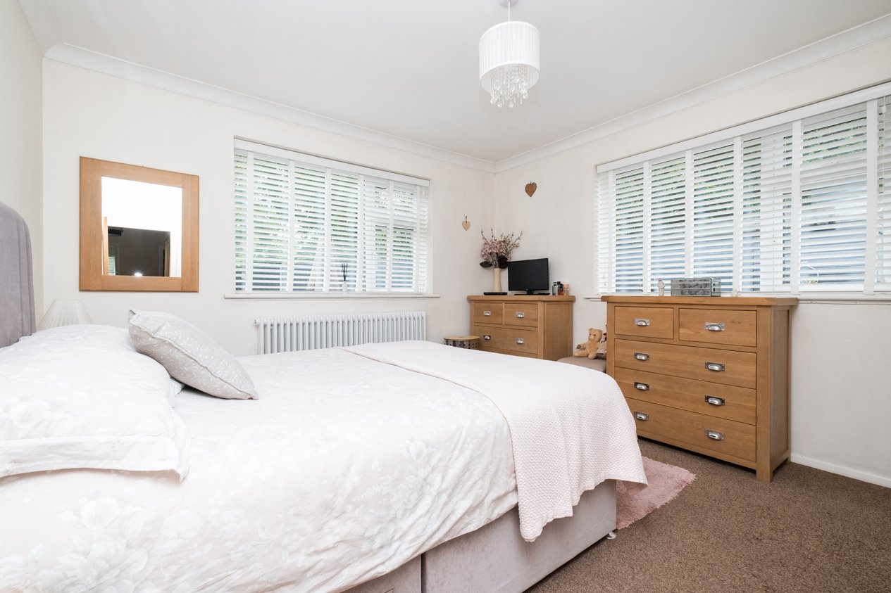 Properties Sold Subject to Contract in The Street Faversham