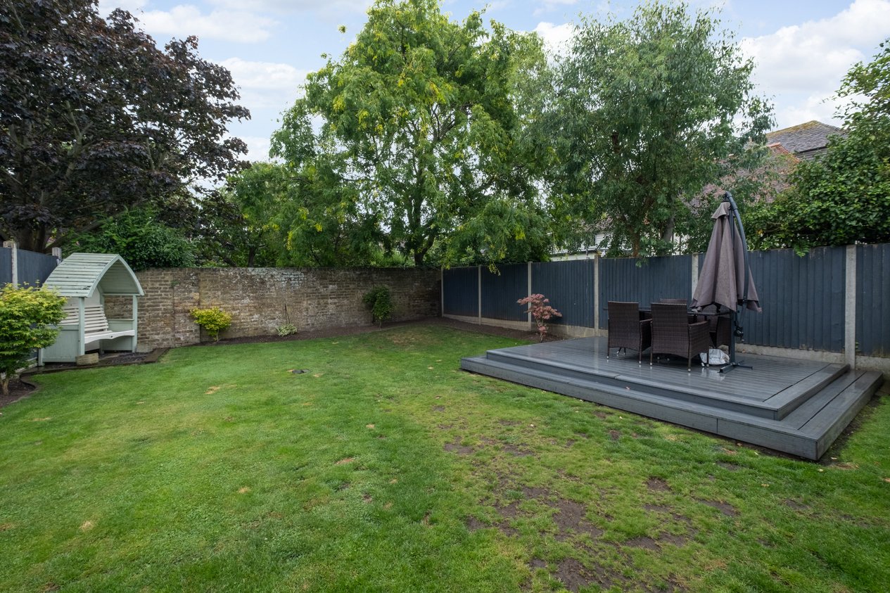 Properties Sold Subject to Contract in The Street Faversham