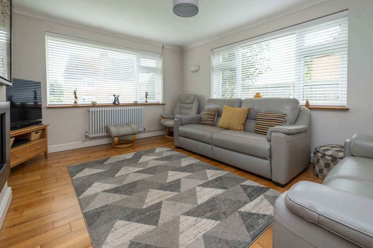 Properties Sold Subject to Contract in The Street Faversham